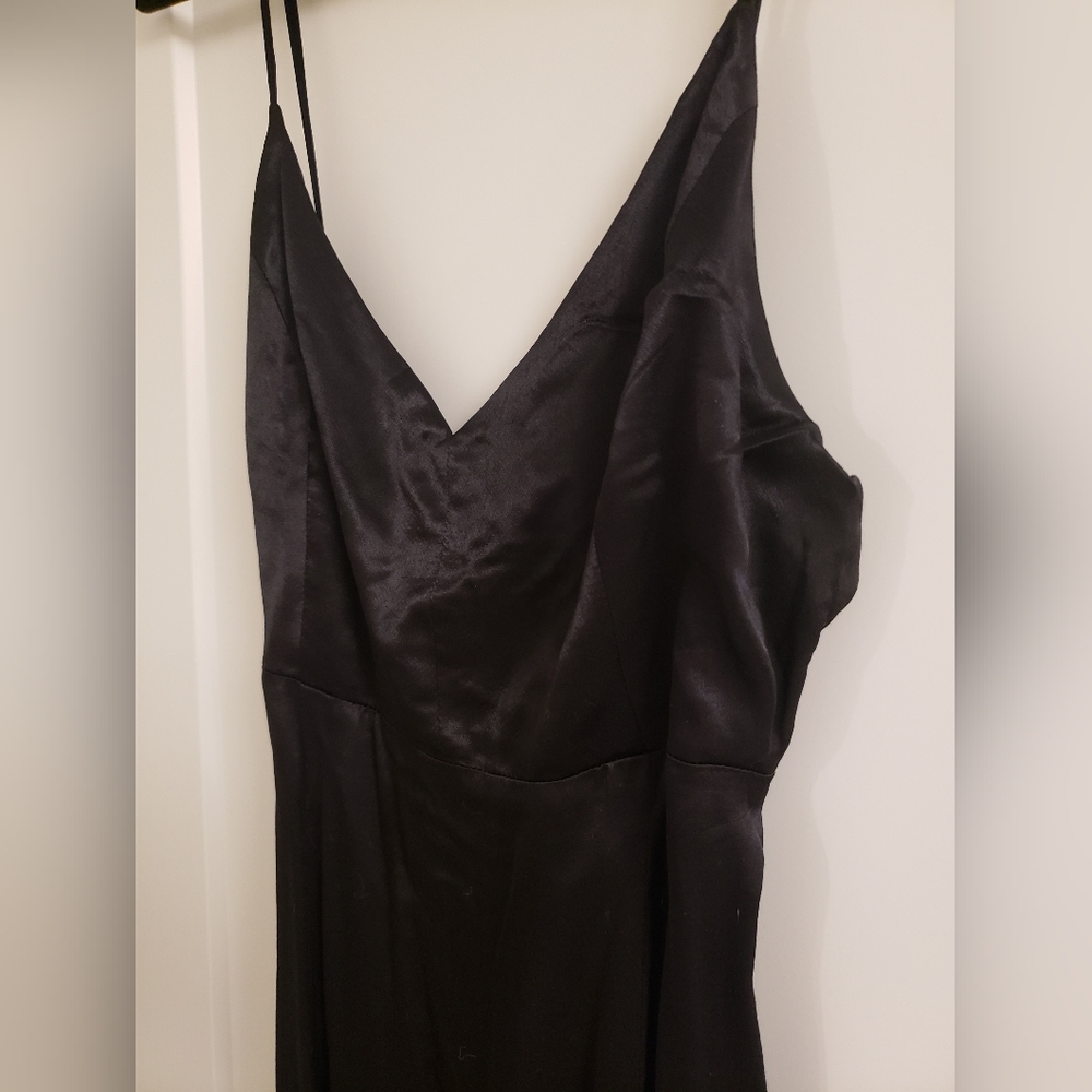 Dress - Picture 3 of 4